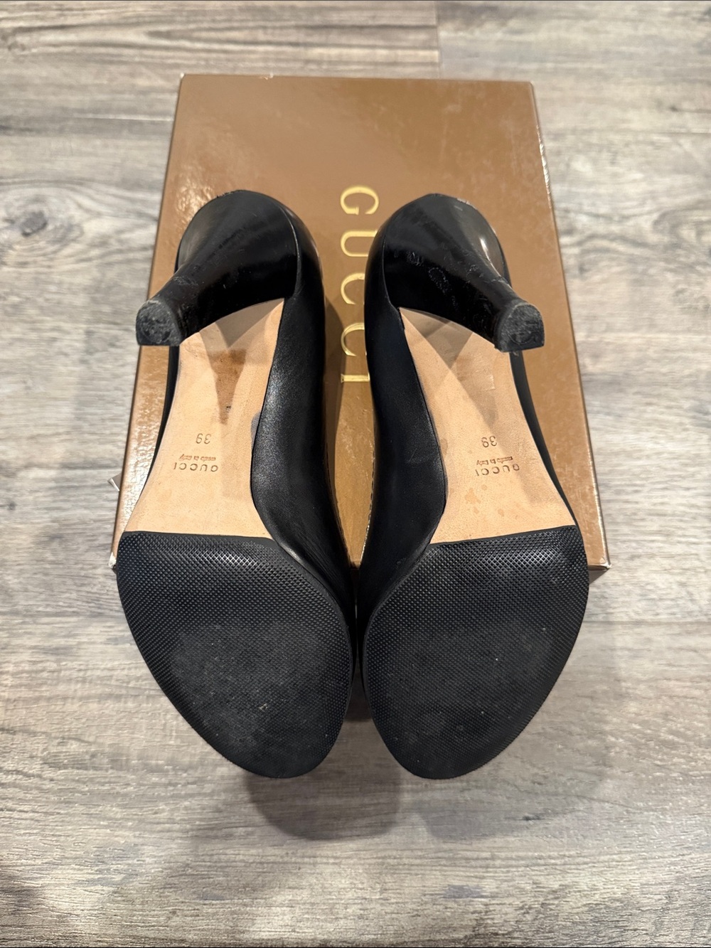 Vintage Gucci Babouska Heart Crest Black Leather Pumps Heels Italy Sz 39 Women’s - Picture 12 of 16